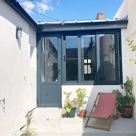 Ky Nous Va-elegante Maison Arago